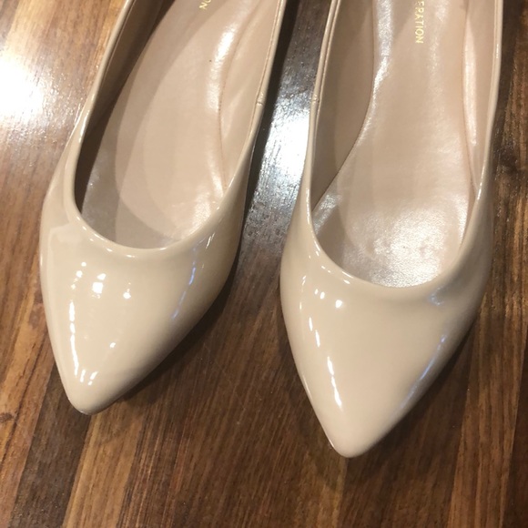 BCBG Nude Patent Flat - Size 9 - Picture 2 of 8